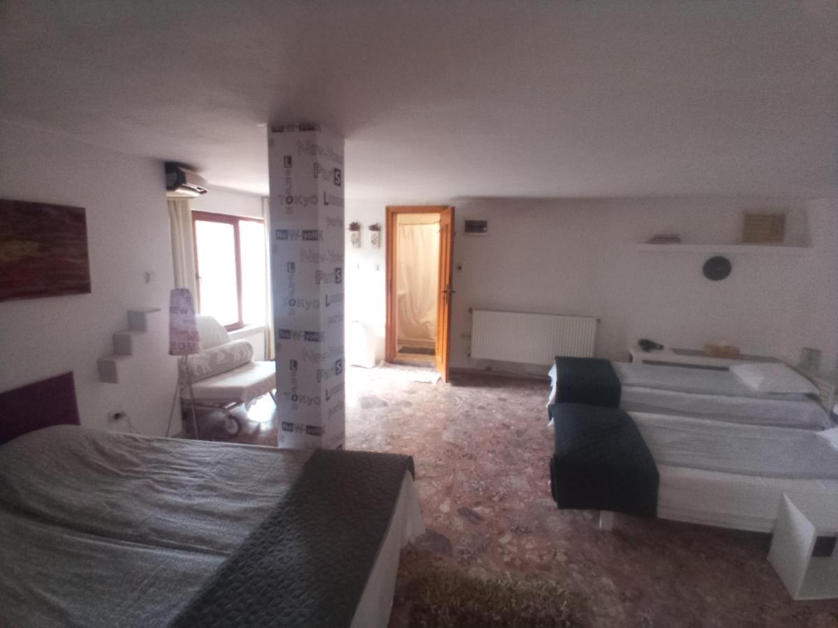 Стаи За Гости Алба Kazanlŭk Buitenkant foto